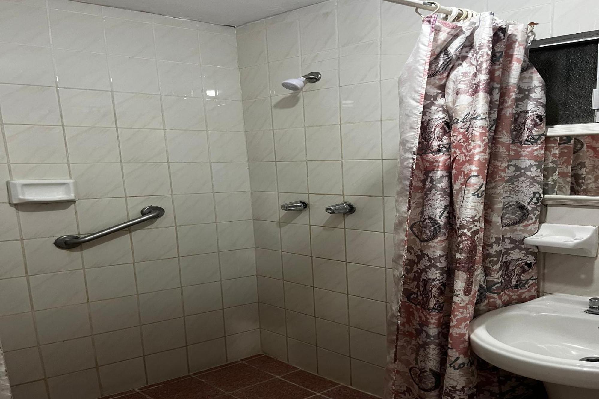 Hotel Oyo Linda 4*