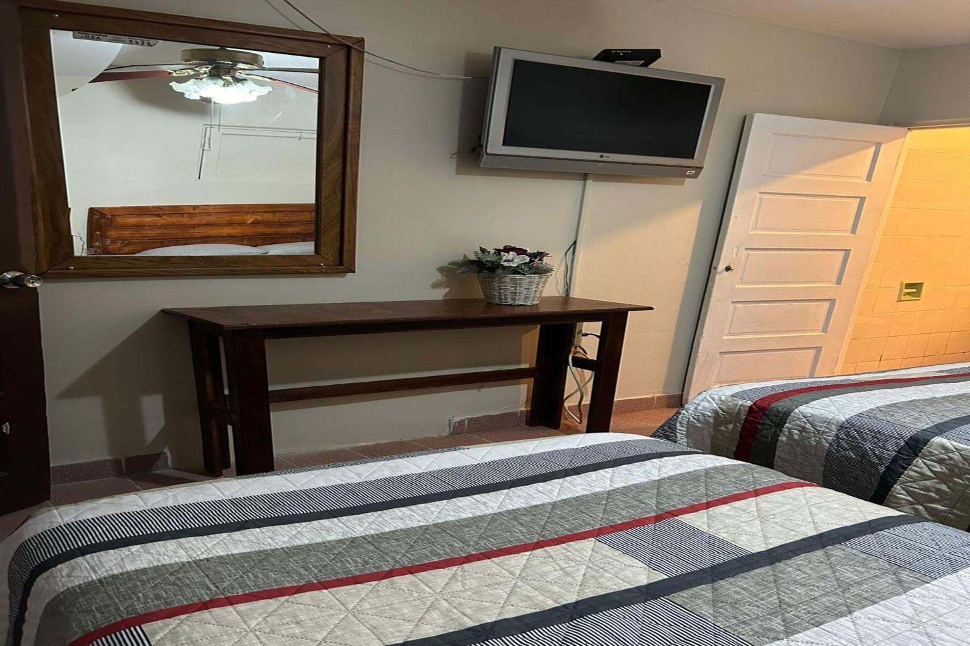 Oyo Linda Hotel Tijuana