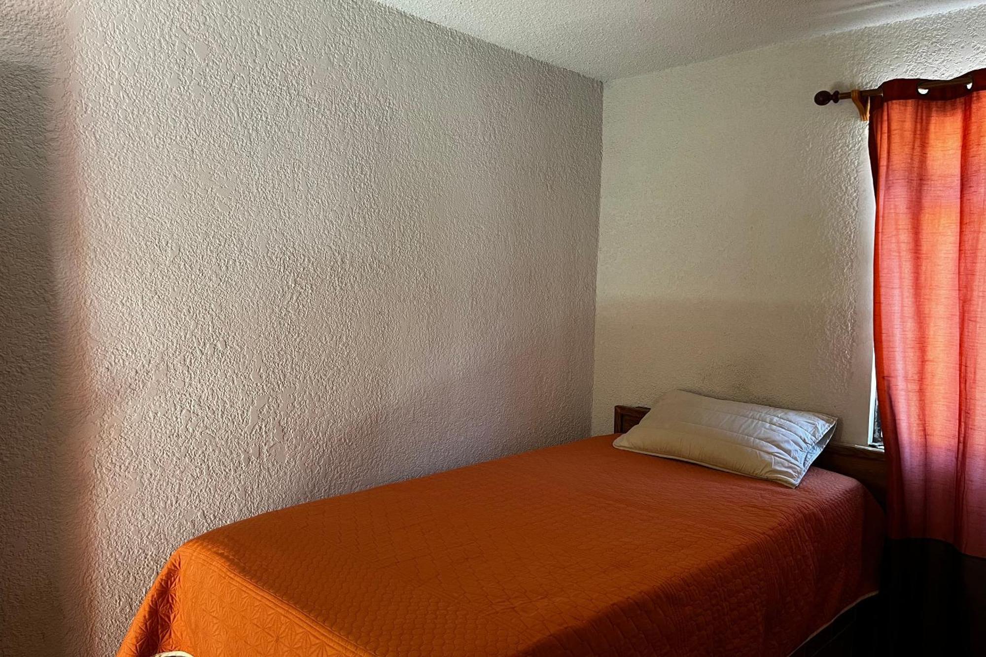 Oyo Linda Hotel